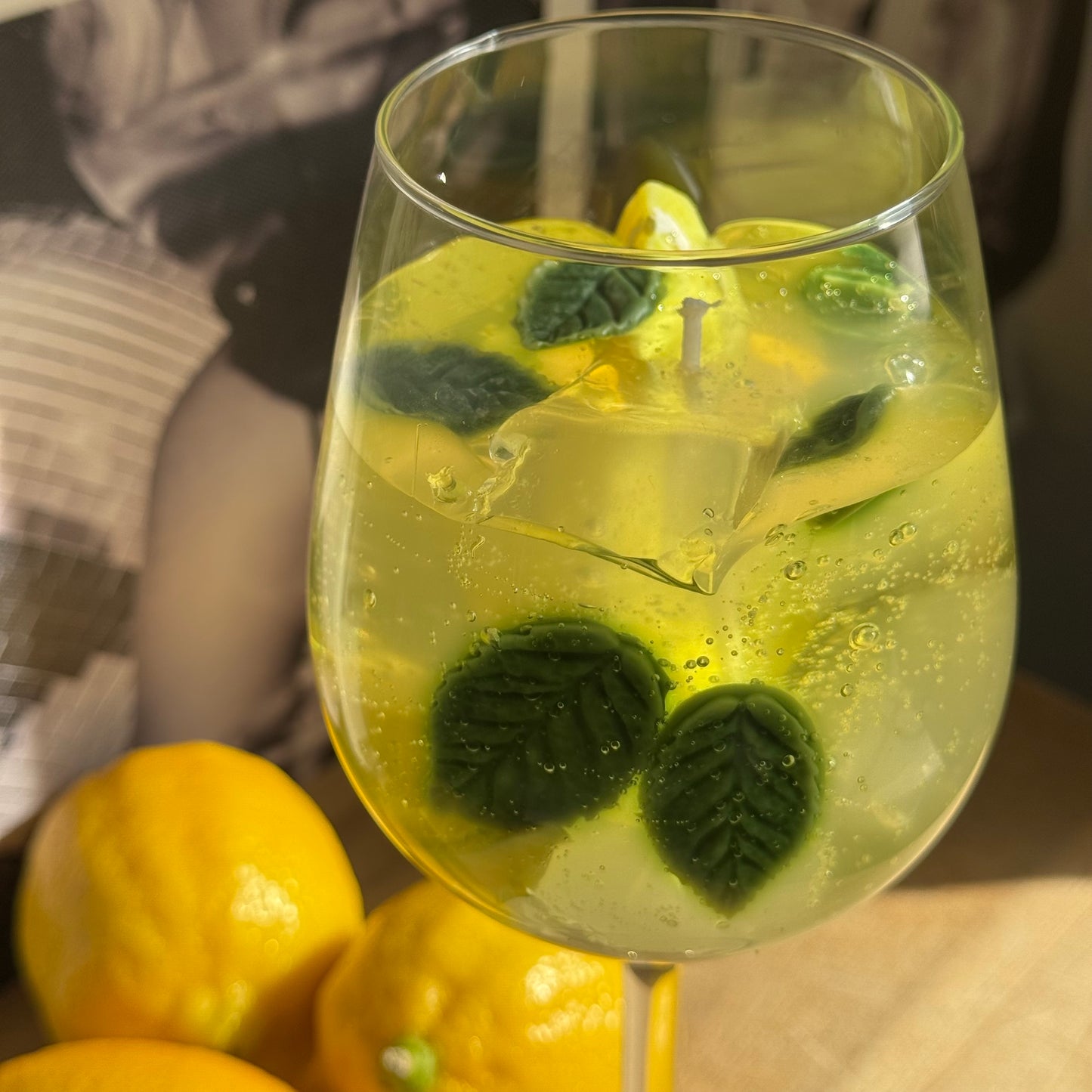 Limoncello | Eiswürfel | Zitronen